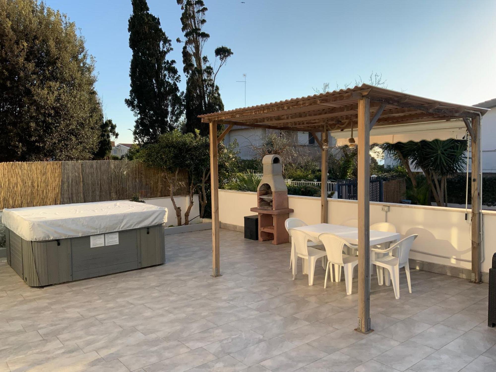 Villa Kinga Anzio Bagian luar foto